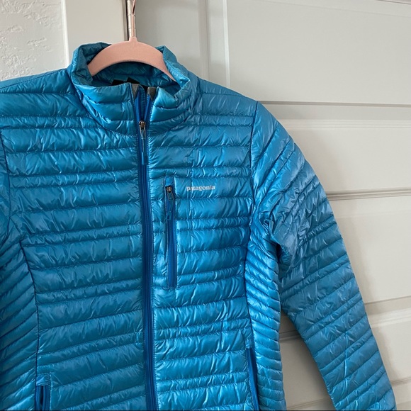 Patagonia Ultralight Down Puffer Jacket - Picture 4 of 6